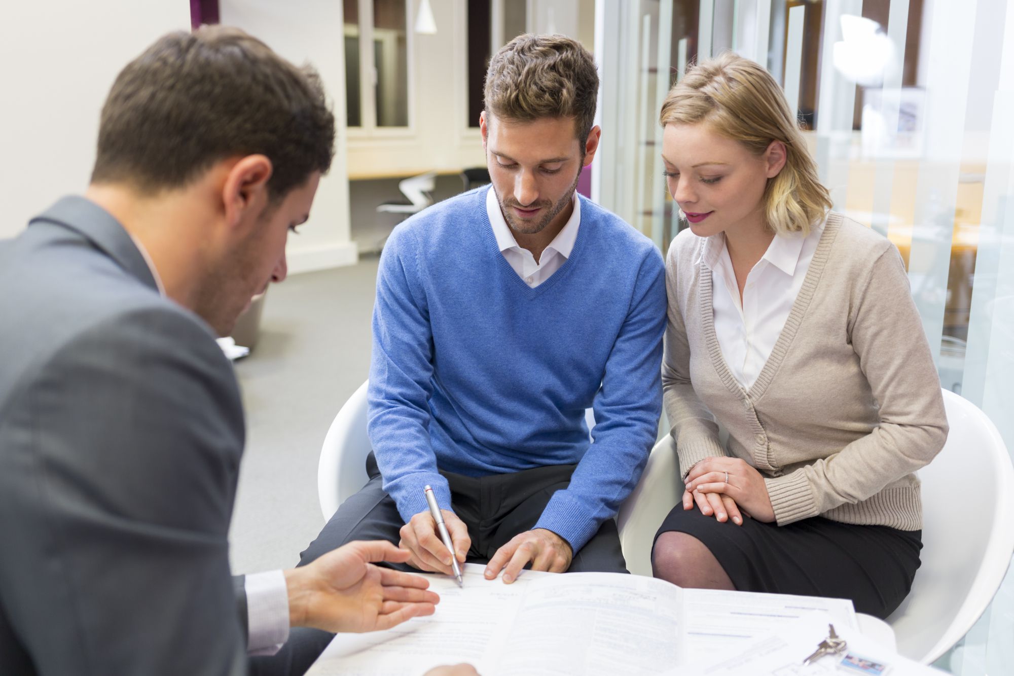 Le ofrecemos la mejor oferta inmobiliaria de Logroño y alrededores. INMOBILIARIA URBANOVA en Logroño